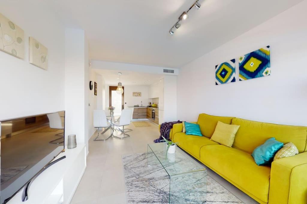 Apartman S Vlastnim Bazenem Orihuela Exterior photo